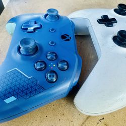  TWO XBOX ONE WIRELESS CONTROLLER both ($40)