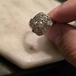 14K White Gold Diamond Ring 