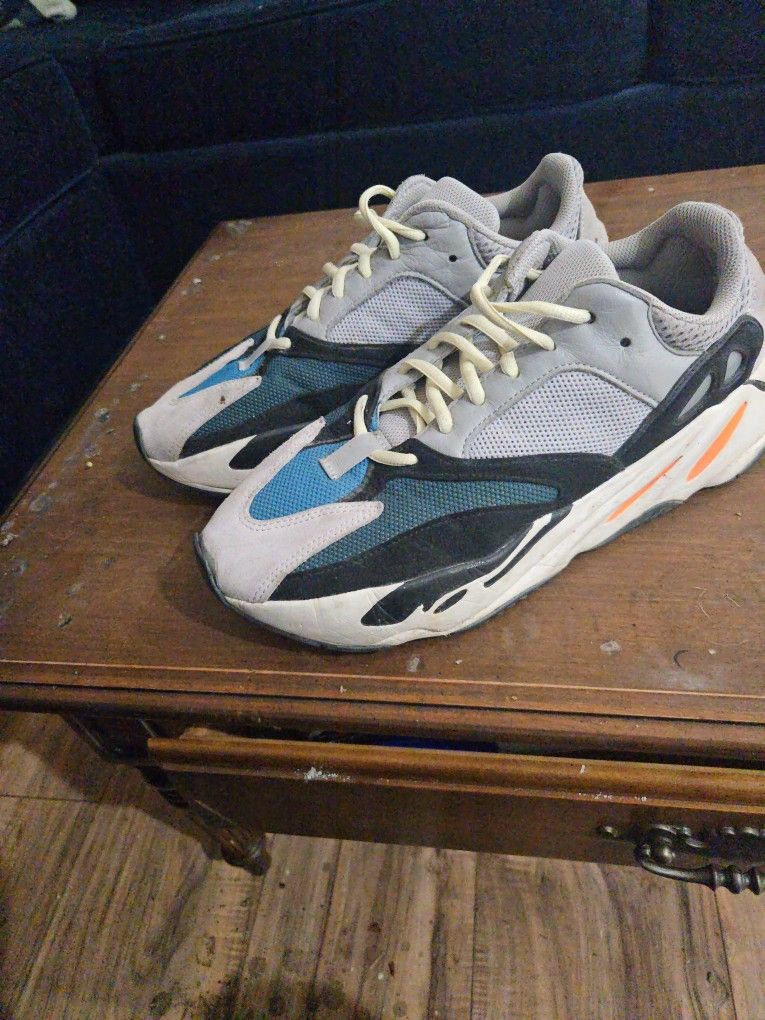Adidas Yeezy 700 WaveRunner