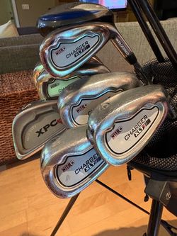 Starter Set of Men’s Golf Clubs with Stand Bag