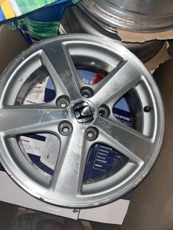 Factory Honda Accord rims.