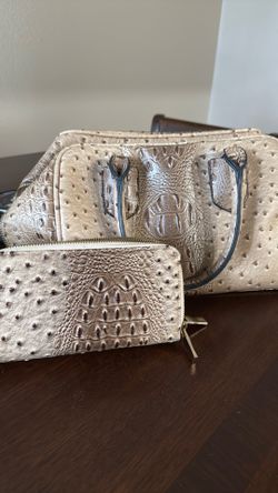 Faux ostrich/crocodile purse with matching wallet