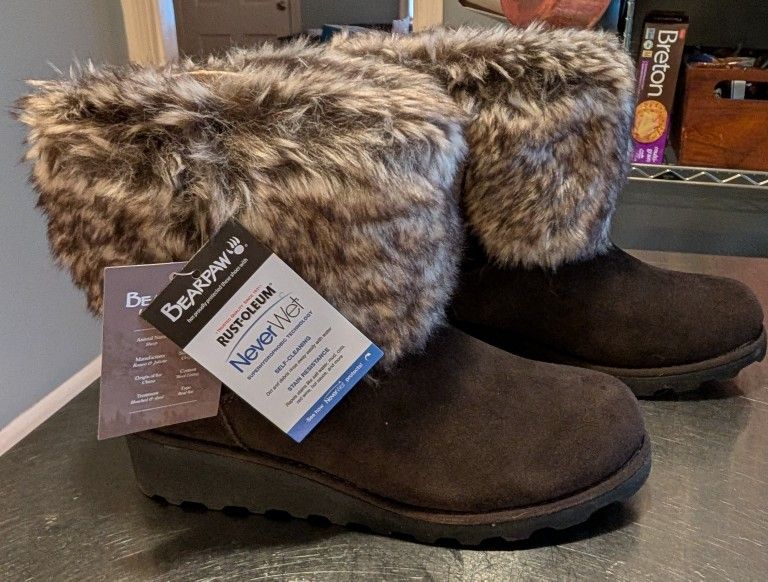 BearPaw Boot-Brand New