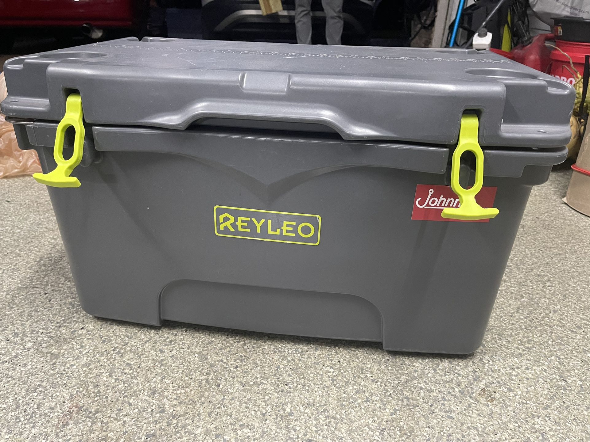 REYLEO 52 QUART PORTABLE ROTOMOLDED COOLER HEAVY-DUTY ICE CHEST WITH FISH RULER SPORTS OUTDOORS