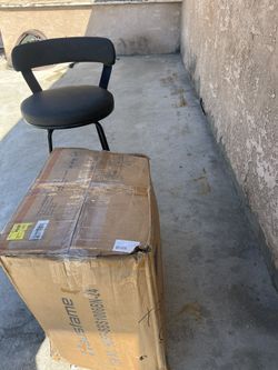 4 Chairs
