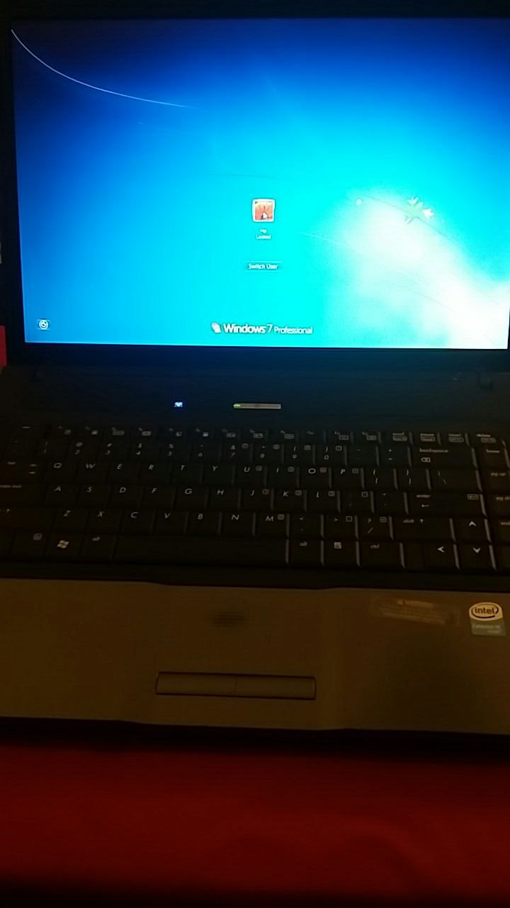 Hp 530 laptop 15.4" personal computer