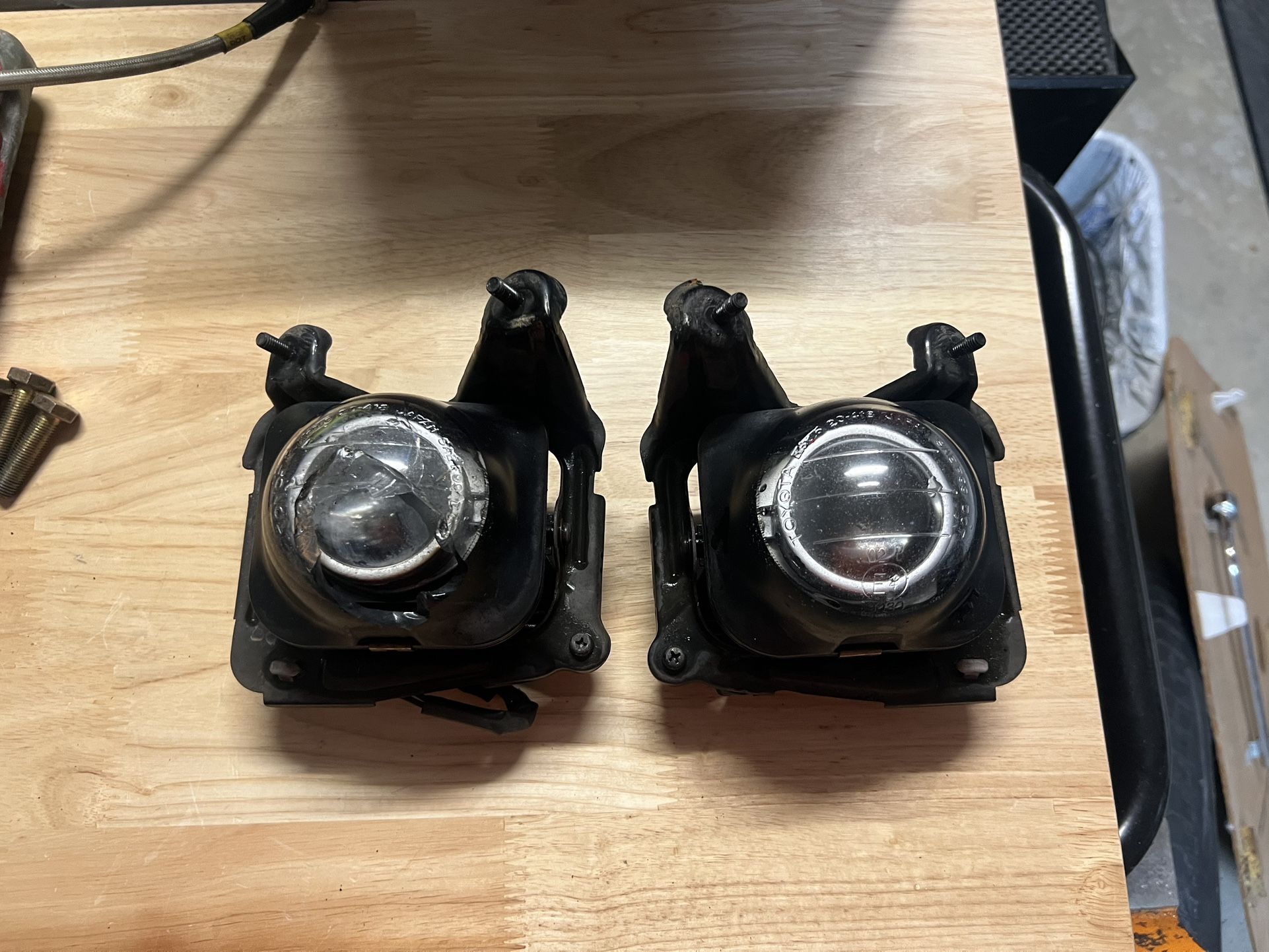 7th Gen Celica Fog Lights/brackets