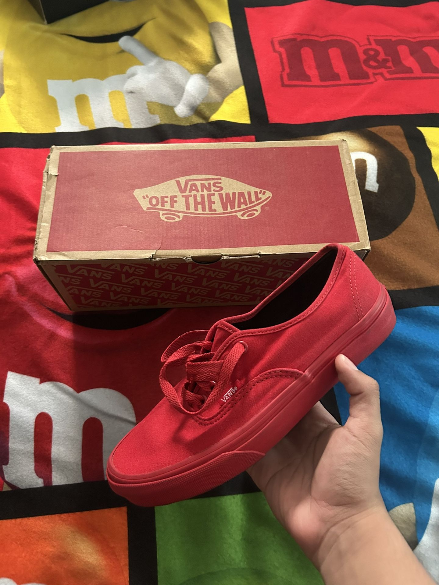 Low top Vans “True Red/Black”