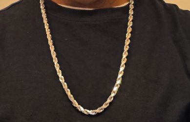 30 inch solid sterling silver diamond cut  rope chain and cross pendant