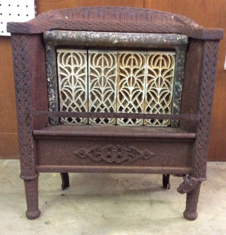 Antique Loyal Burner Manufacturing Company Gas Floor Heater for Sale in  Garland, TX - OfferUp