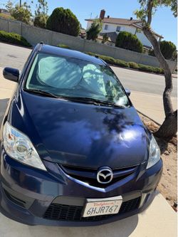 2009 Mazda 5 van