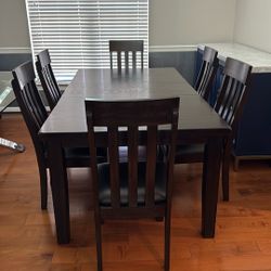 Mahogany  Table and six Dining Chairs