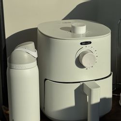 White BELLA 3 Qt Manual Air Fryer