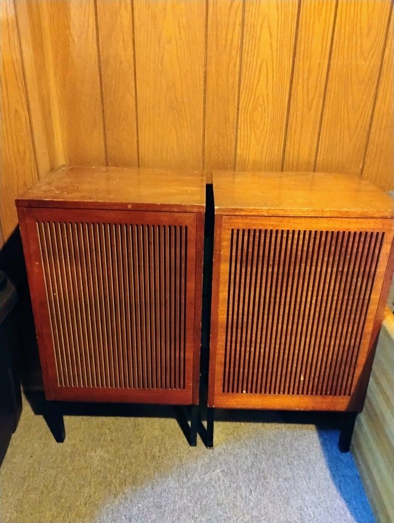 Teak Wood Kenwood Vintage Stereo Floor Speakers