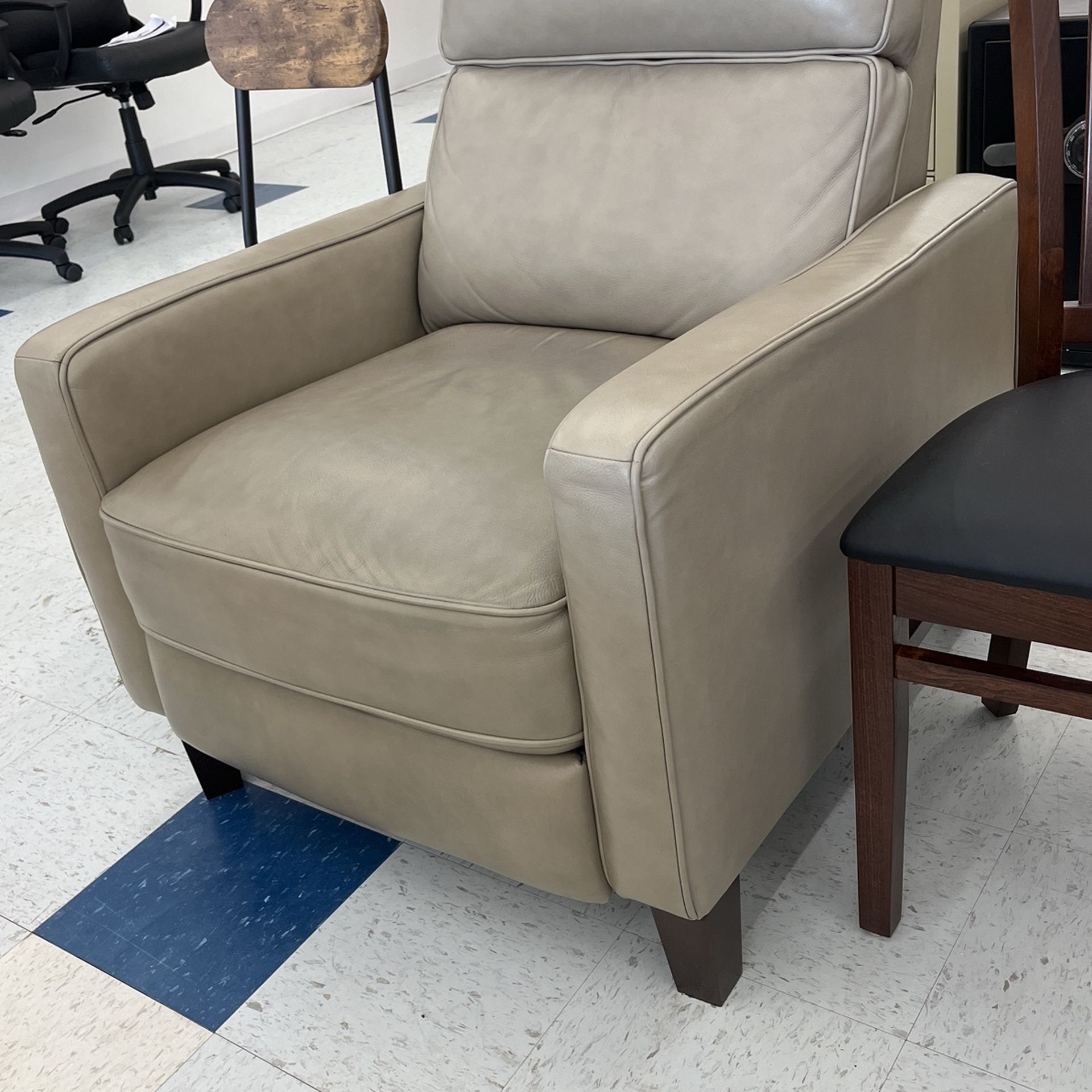 Jackston Leather Power Recliner with Power Headrest