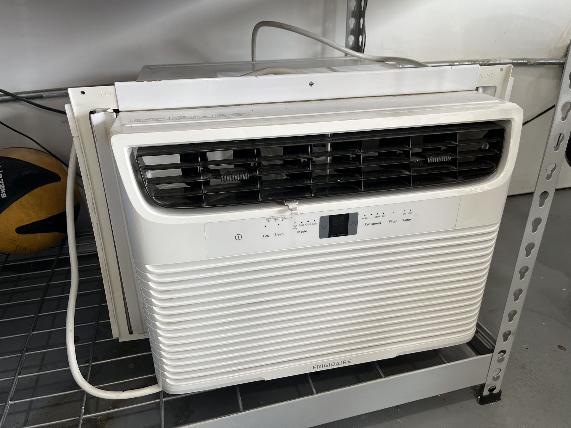 Frigidaire 10,000 BTU Window AC Unit