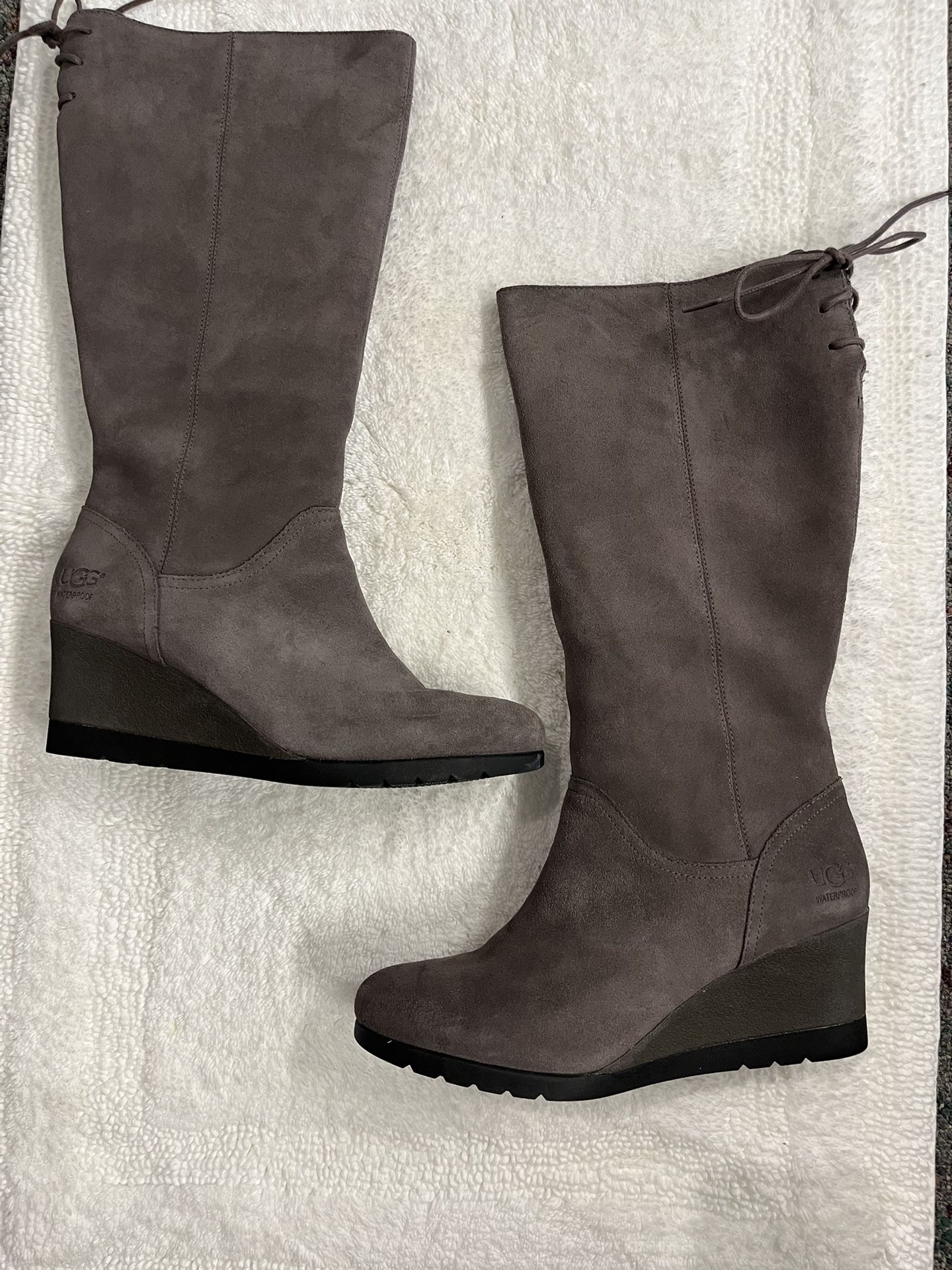 UGG Waterproof Wedge Grey Boot. Size 9