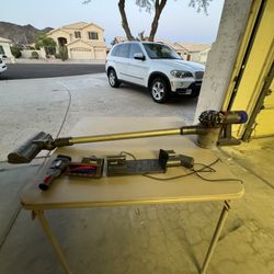 Dyson cordless stick vacuum ( doesn’t hold charge ) sold AS IS 