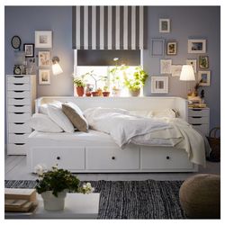 IKEA HEMNES Daybed frame with 3 drawers, white, Twin, Includes Two Mattresses 