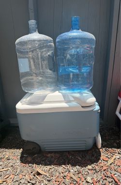Cooler with gallons