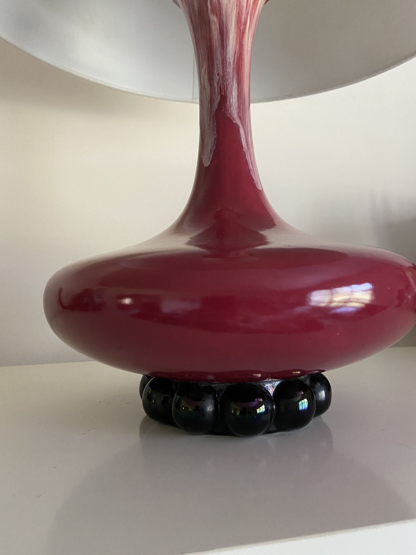 Mid Century Fuchsia Ceramic Table Lamp