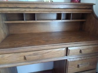 Roll top desk