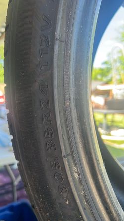 305/35R24 112 XL tires