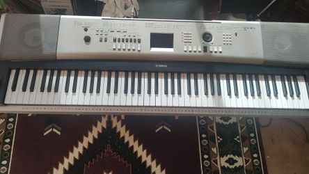 Yamaha Keyboard