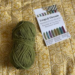 Crochet Hook Set / Cord 