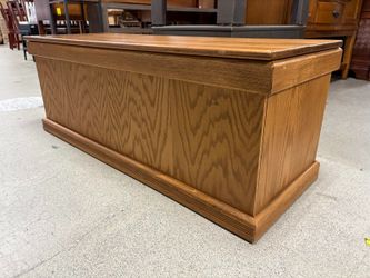 Classic Blonde Cedar Storage Chest