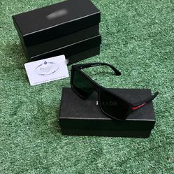Men’s Black Sunglasses