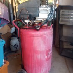 Central Phnuematic 30 Gall. Air Compressor