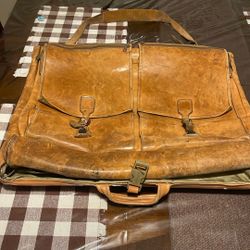 Hartmann Double Buckle Leather Garment Bag 