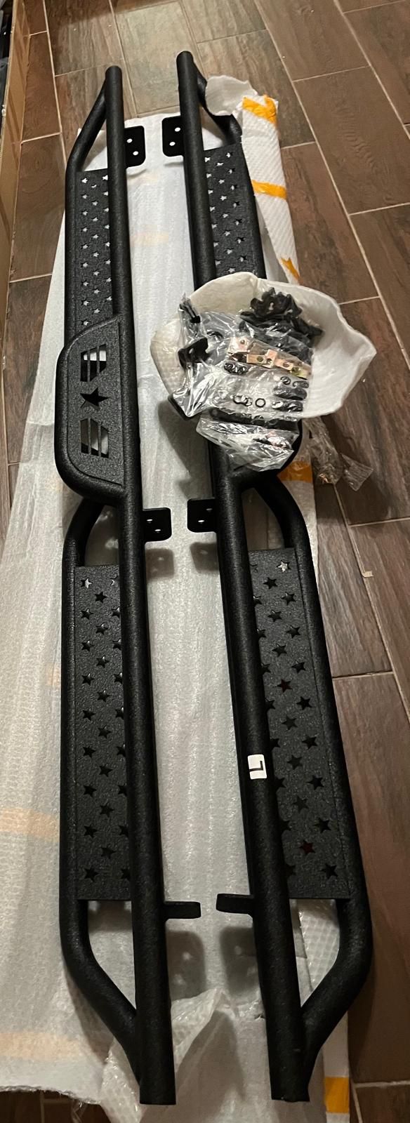 Estribos, Color Negro Chevy Colorado/ GMC Canyon 2015-2025