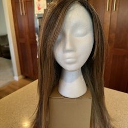 Belle Tress Women’s Wig 22” Lace Front Tea Leaf Layers Hand Tied Mocha Brown Highlights