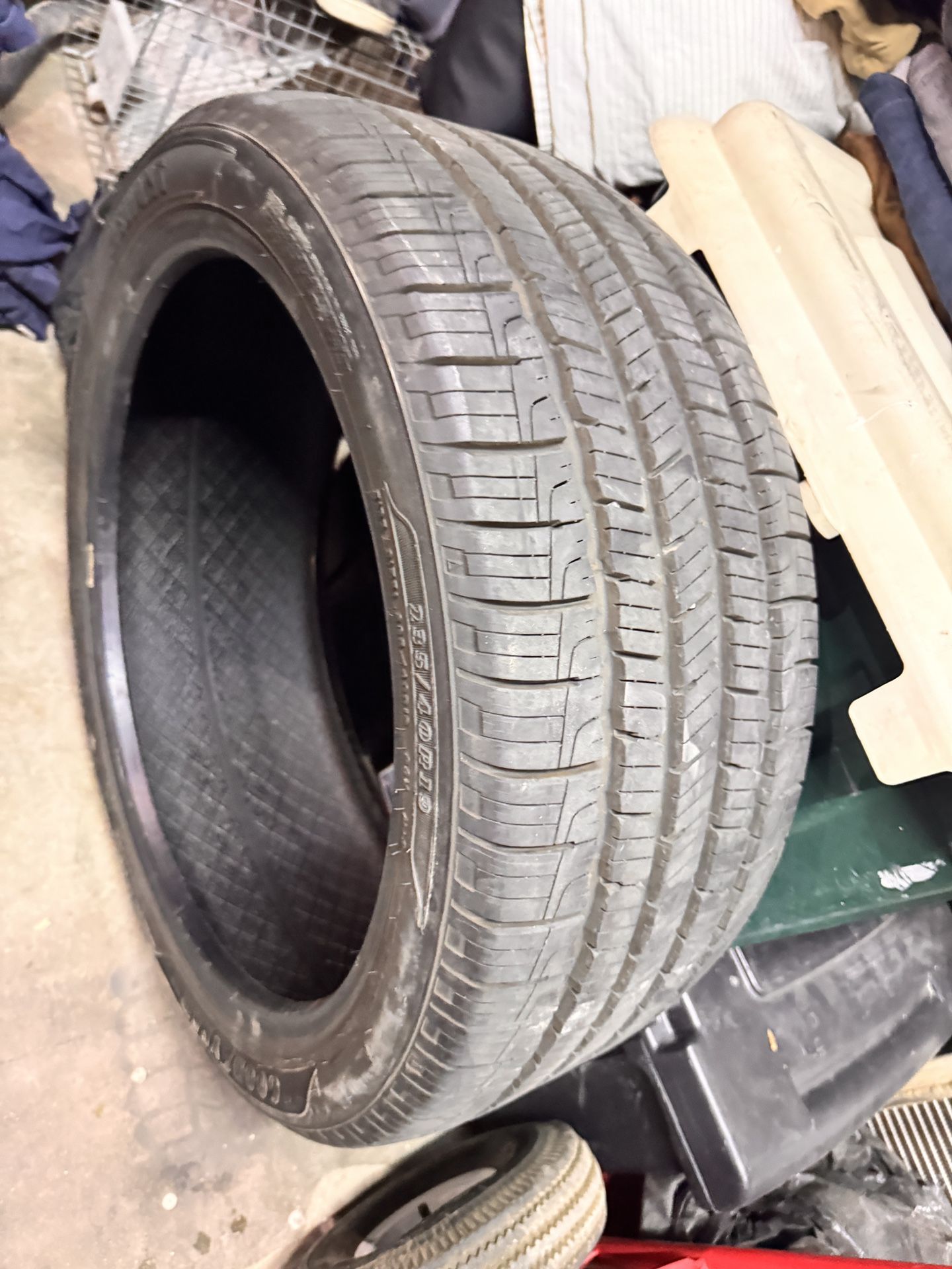 Goodyear 235/40r19 Tire
