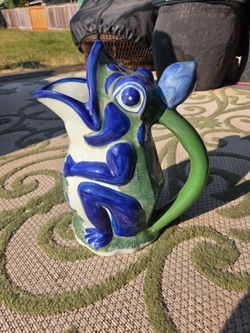 Large Frog Pitcher