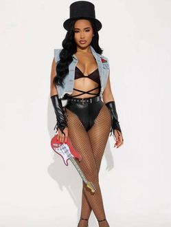 Fashion Nova Guitar Rebel 7-Piece Costume – Size Small