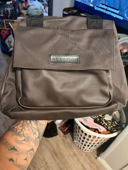 Kenneth Cole Reaction Messenger Bag