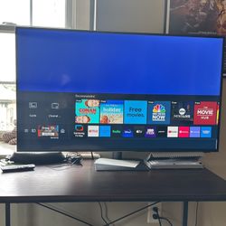 43” Samsung M7 4K Smart Monitor 