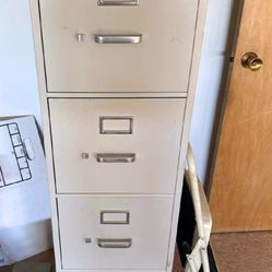 Metal 4 drawer Filing Cabinet - Organization