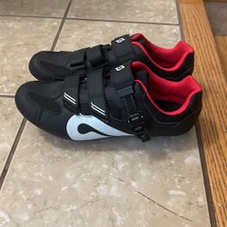 Brand New Cycling Shoes 