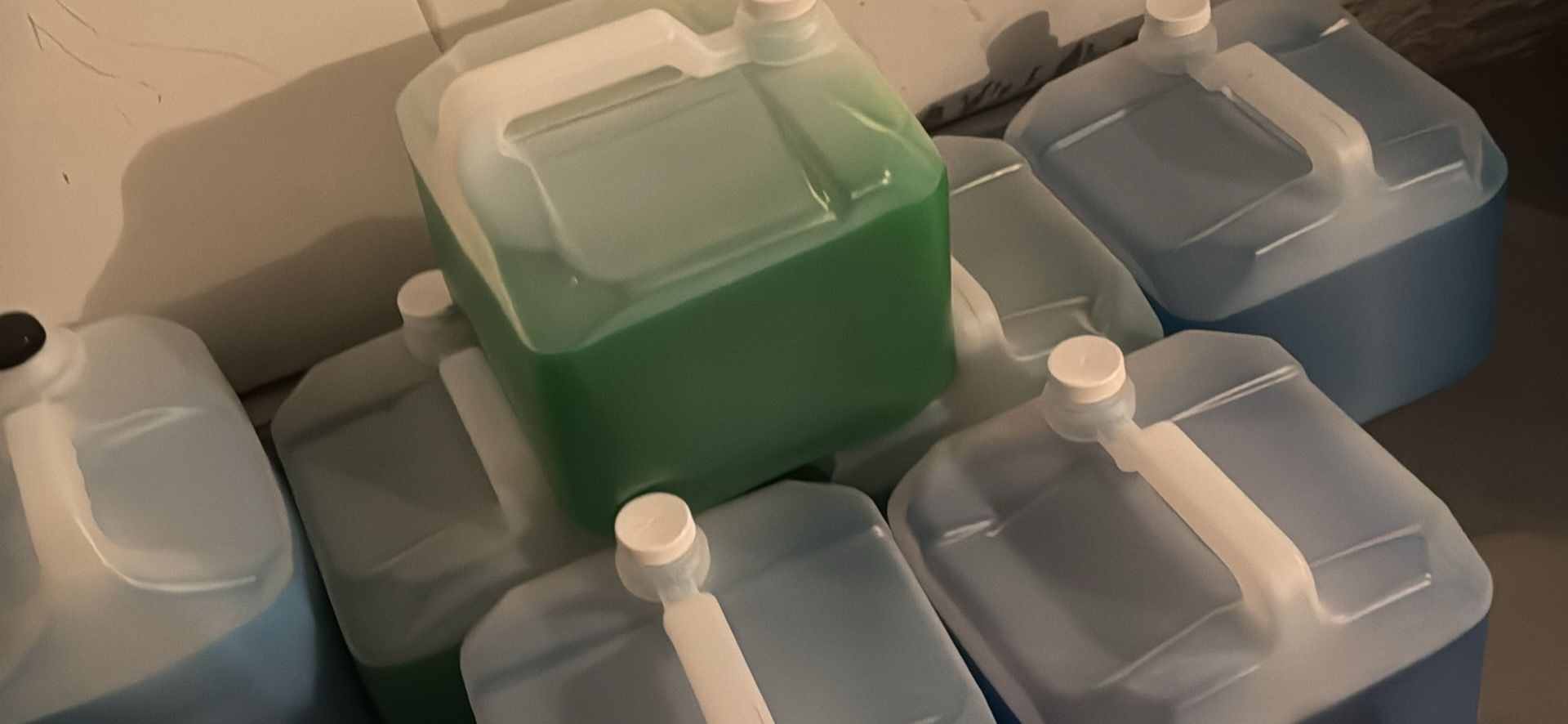 2.5 Gallons Laundry Detergent