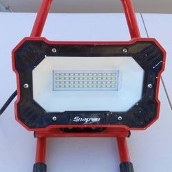 Snap-on LED work light. 1600 lumens
