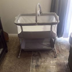 Baby bassinet 