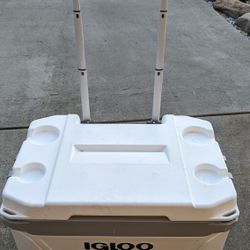 lgloo 60 Quart Sunset Roller
Cooler 