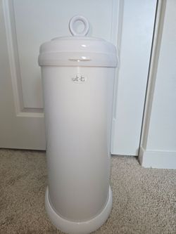 Ubbi Steel Diaper Pail – Odor Locking (Great Condition)