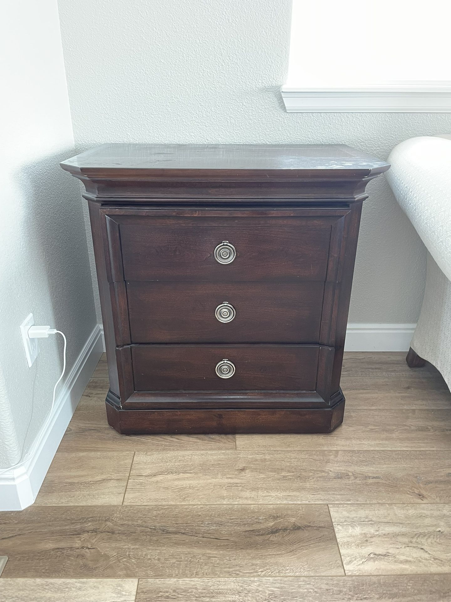 bedside dresser 