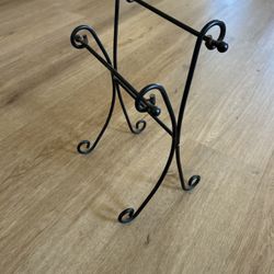 METAL FREESTANDING COUNTER BATHROOM DOUBLE HAND TOWEL RACK BRASS 13” TALL