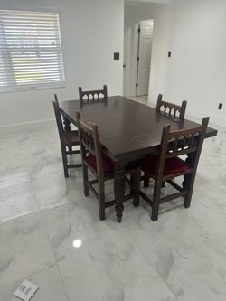 6 person wooden table
